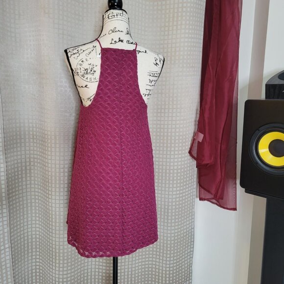 NWT Kimchi Blue Raspberry Lace Dress - Size Small - Picture 3 of 11